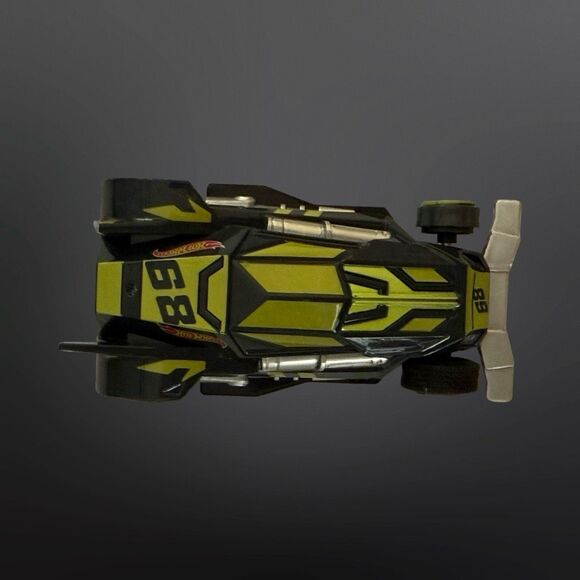 Hot Wheels Go for It Racetrack Green Black Slot Car Scale Speed 450MPH A14 - Picture 7 of 9